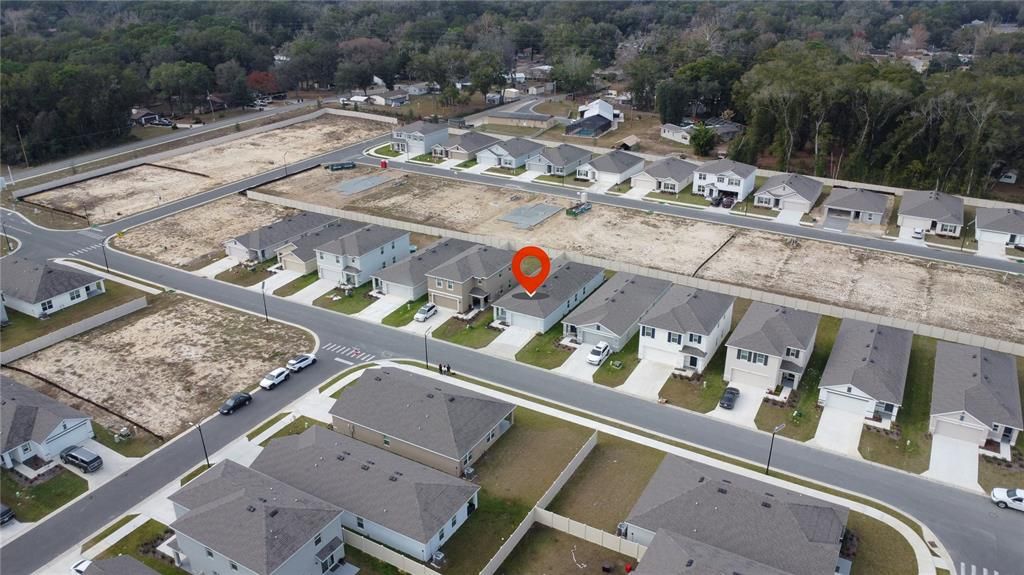 В аренду: $2,200 (4 спален, 2 ванн, 1668 Квадратных фут)