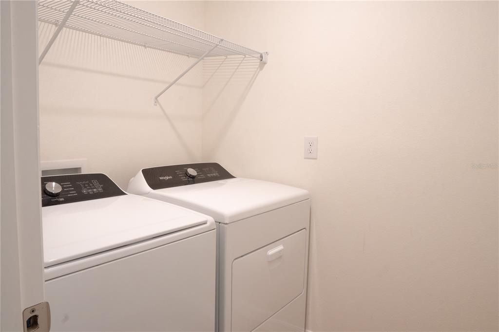 В аренду: $2,200 (4 спален, 2 ванн, 1668 Квадратных фут)