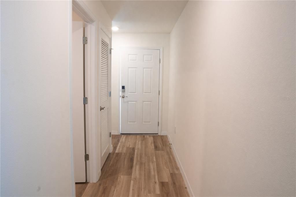 В аренду: $2,200 (4 спален, 2 ванн, 1668 Квадратных фут)