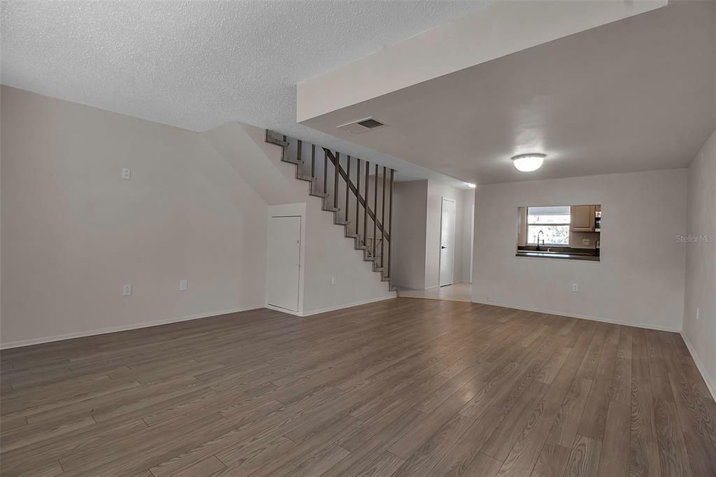 待售: $189,000 (3 贝兹, 2 浴室, 1343 平方英尺)