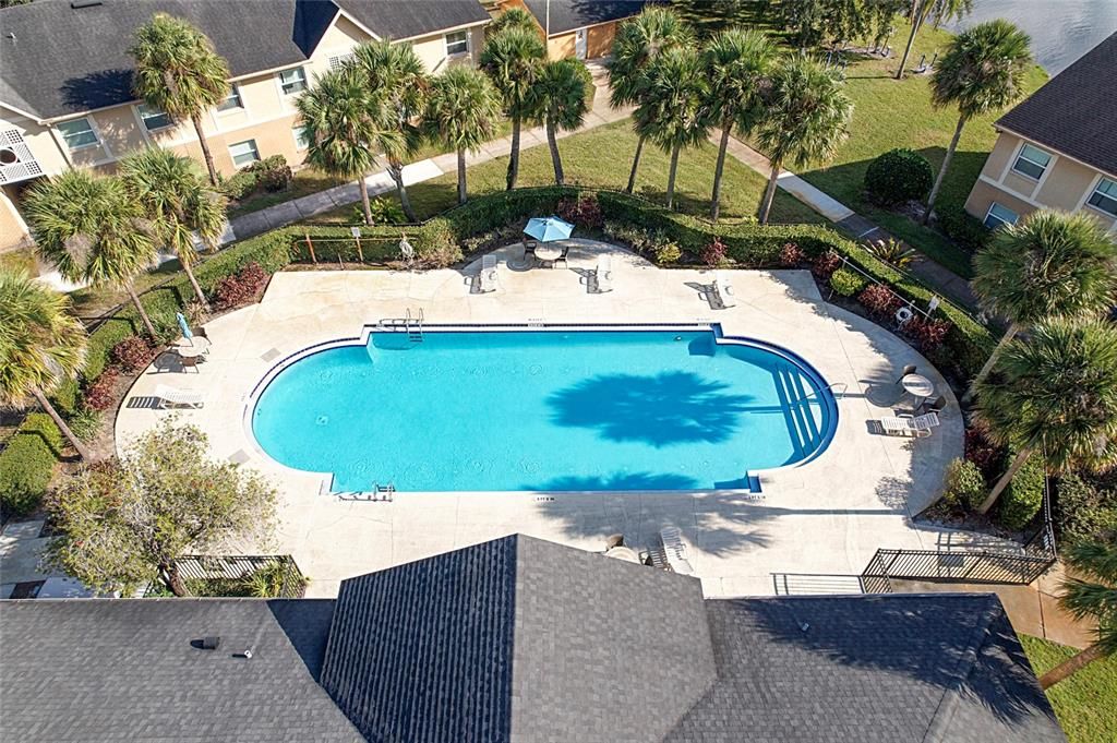 For Sale: $174,999 (2 beds, 2 baths, 905 Square Feet)