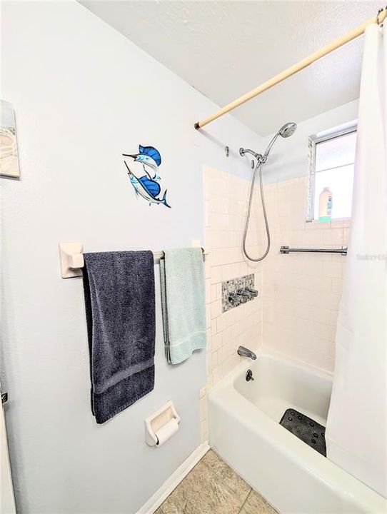 For Sale: $96,000 (1 beds, 1 baths, 576 Square Feet)