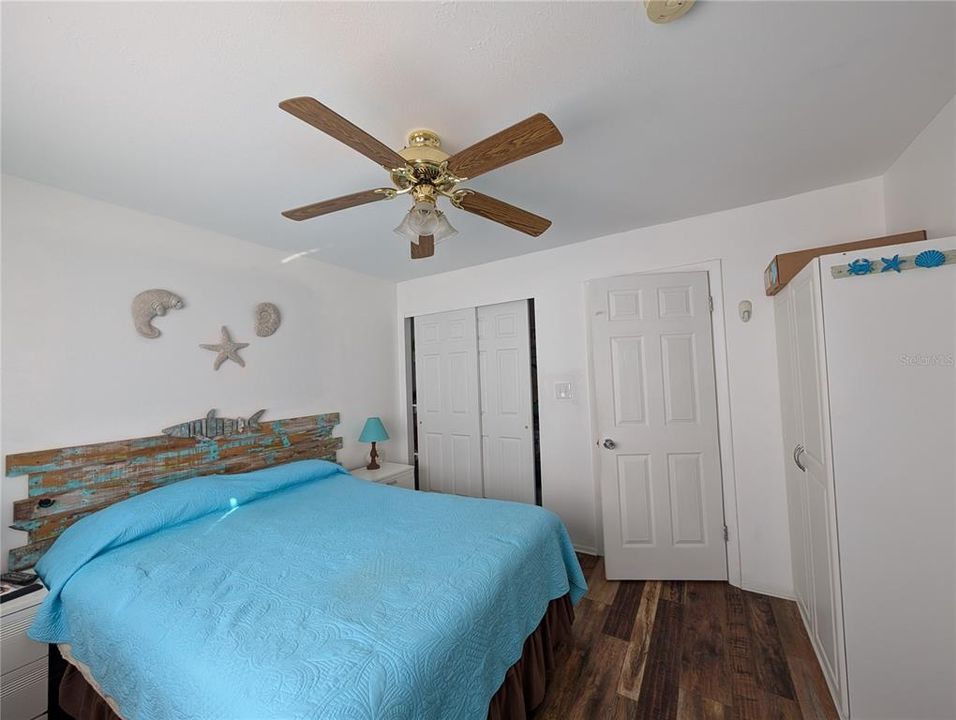 For Sale: $96,000 (1 beds, 1 baths, 576 Square Feet)