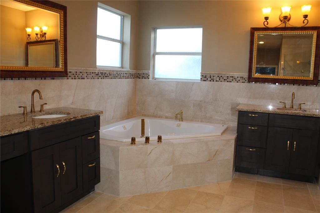 For Sale: $655,000 (5 beds, 3 baths, 3830 Square Feet)