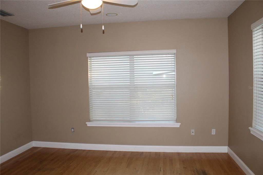 For Sale: $655,000 (5 beds, 3 baths, 3830 Square Feet)