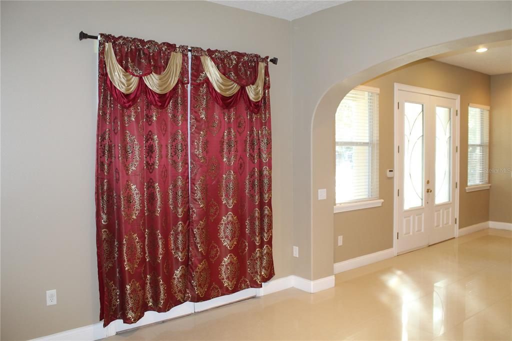 For Sale: $655,000 (5 beds, 3 baths, 3830 Square Feet)