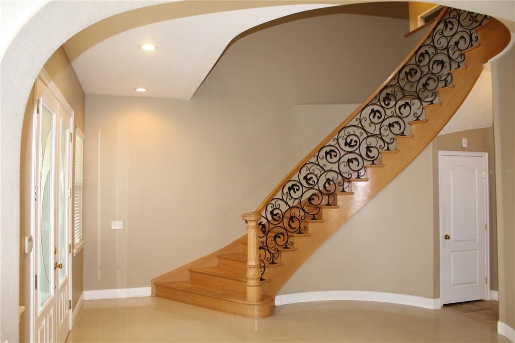 For Sale: $655,000 (5 beds, 3 baths, 3830 Square Feet)