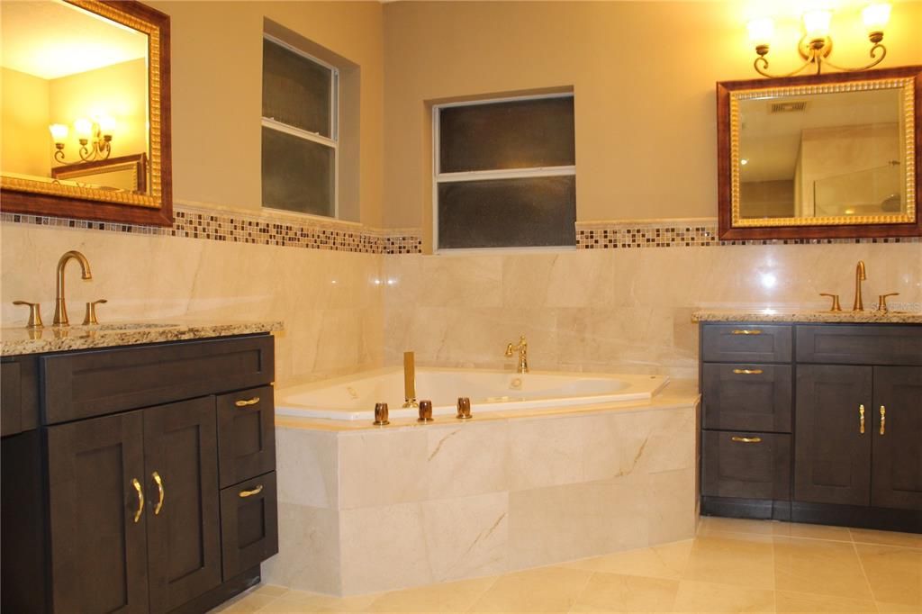 For Sale: $655,000 (5 beds, 3 baths, 3830 Square Feet)