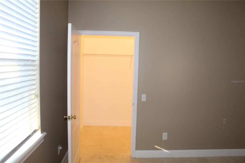 For Sale: $655,000 (5 beds, 3 baths, 3830 Square Feet)