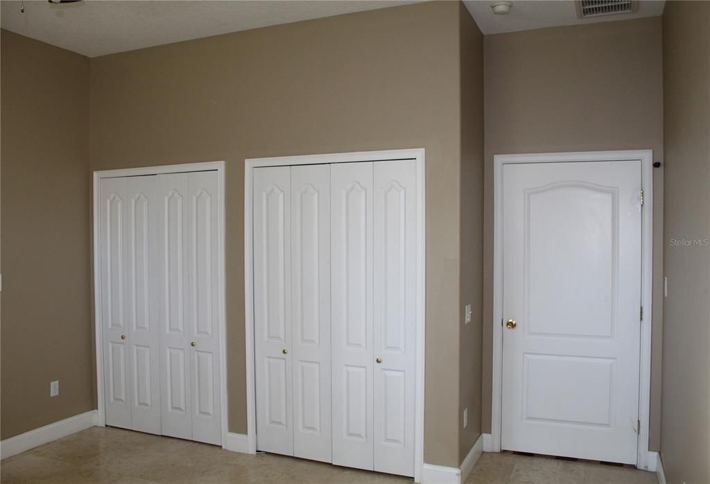 For Sale: $655,000 (5 beds, 3 baths, 3830 Square Feet)