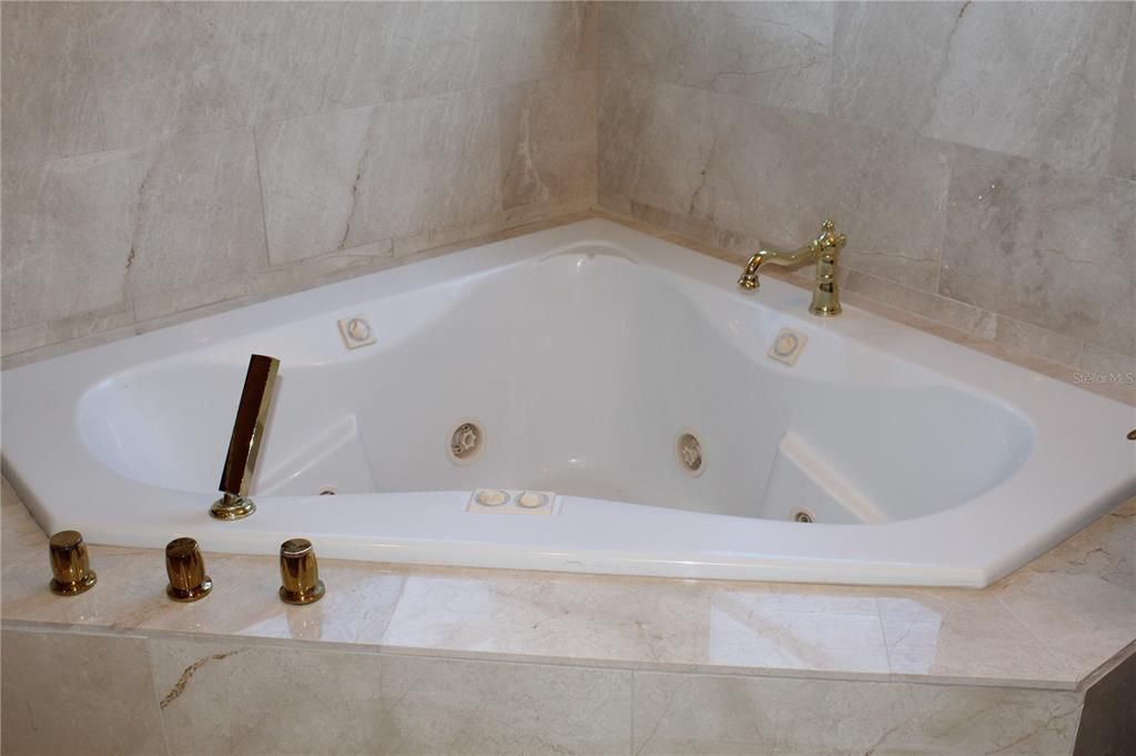 For Sale: $655,000 (5 beds, 3 baths, 3830 Square Feet)