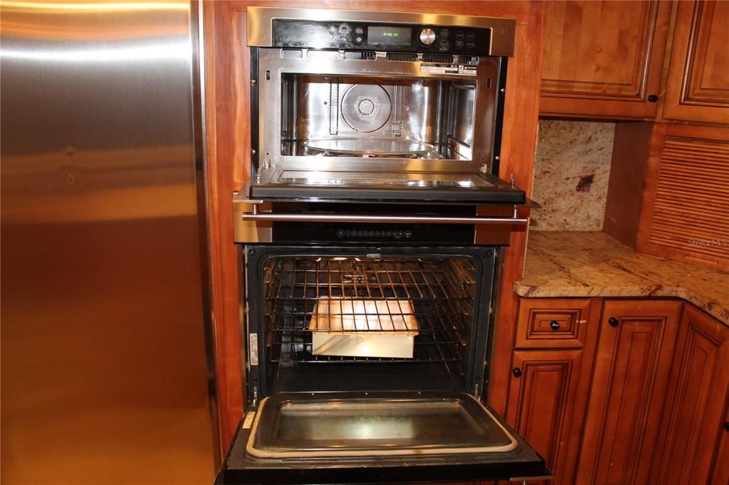 For Sale: $655,000 (5 beds, 3 baths, 3830 Square Feet)