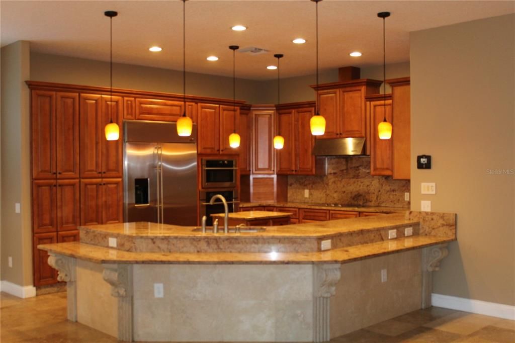 For Sale: $655,000 (5 beds, 3 baths, 3830 Square Feet)