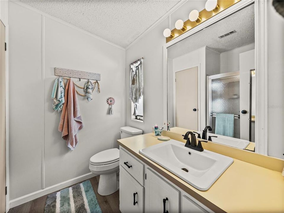 待售: $149,900 (2 贝兹, 2 浴室, 1008 平方英尺)