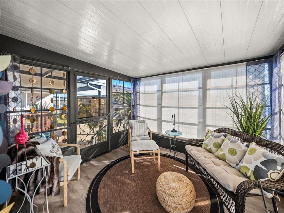 待售: $149,900 (2 贝兹, 2 浴室, 1008 平方英尺)