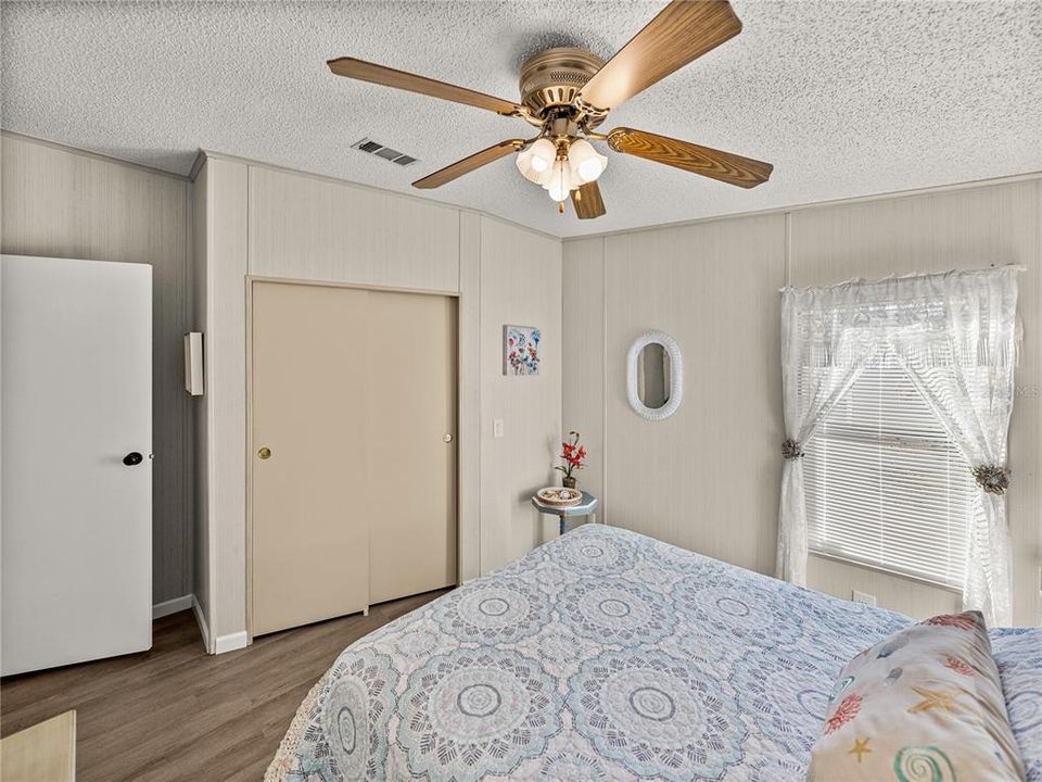 待售: $149,900 (2 贝兹, 2 浴室, 1008 平方英尺)