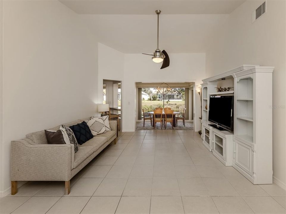 En Venta: $259,000 (2 camas, 2 baños, 1508 Pies cuadrados)