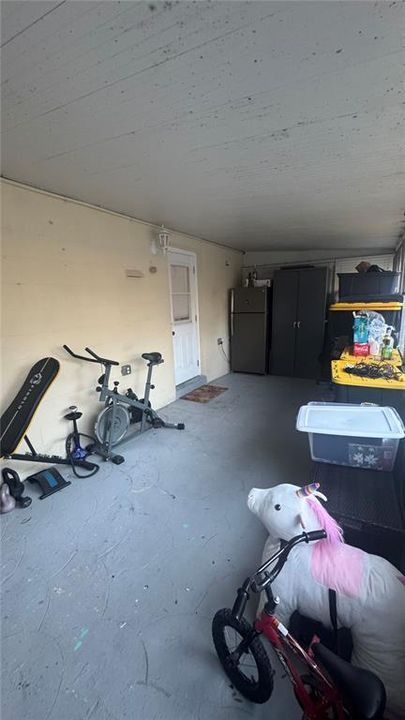 For Sale: $245,000 (3 beds, 2 baths, 960 Square Feet)