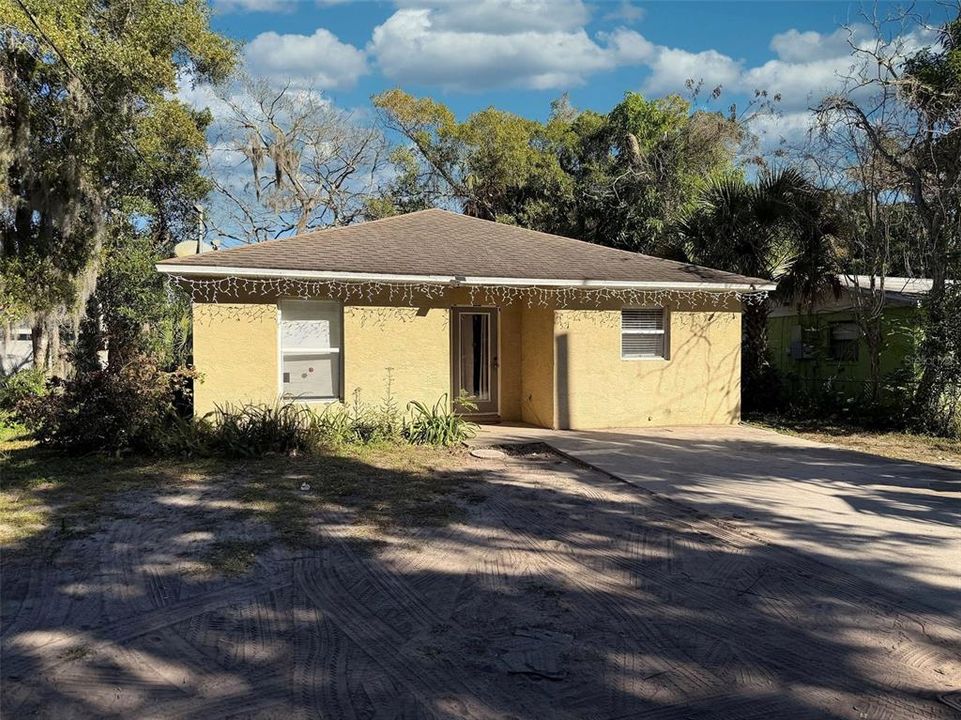 En Venta: $205,000 (3 camas, 2 baños, 1140 Pies cuadrados)