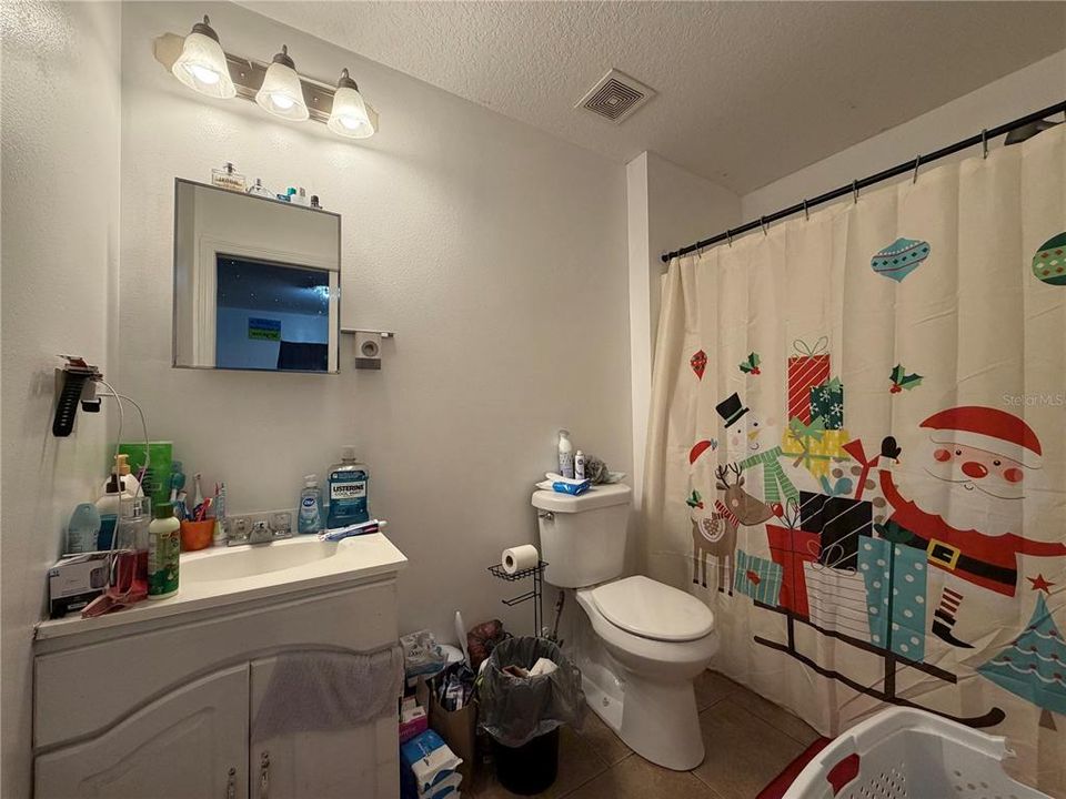 En Venta: $205,000 (3 camas, 2 baños, 1140 Pies cuadrados)