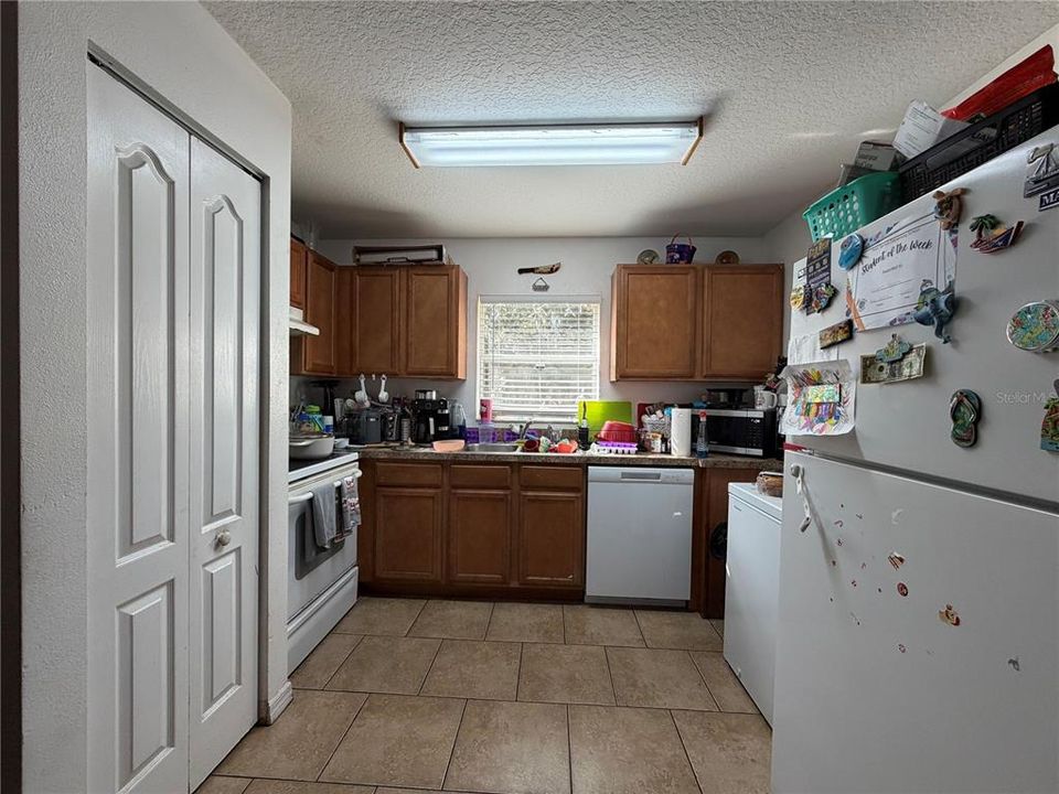 En Venta: $205,000 (3 camas, 2 baños, 1140 Pies cuadrados)