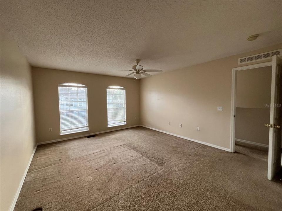 В аренду: $1,795 (3 спален, 2 ванн, 1703 Квадратных фут)