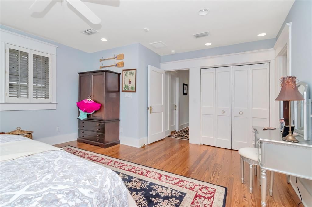 待售: $3,295,000 (4 贝兹, 4 浴室, 3117 平方英尺)