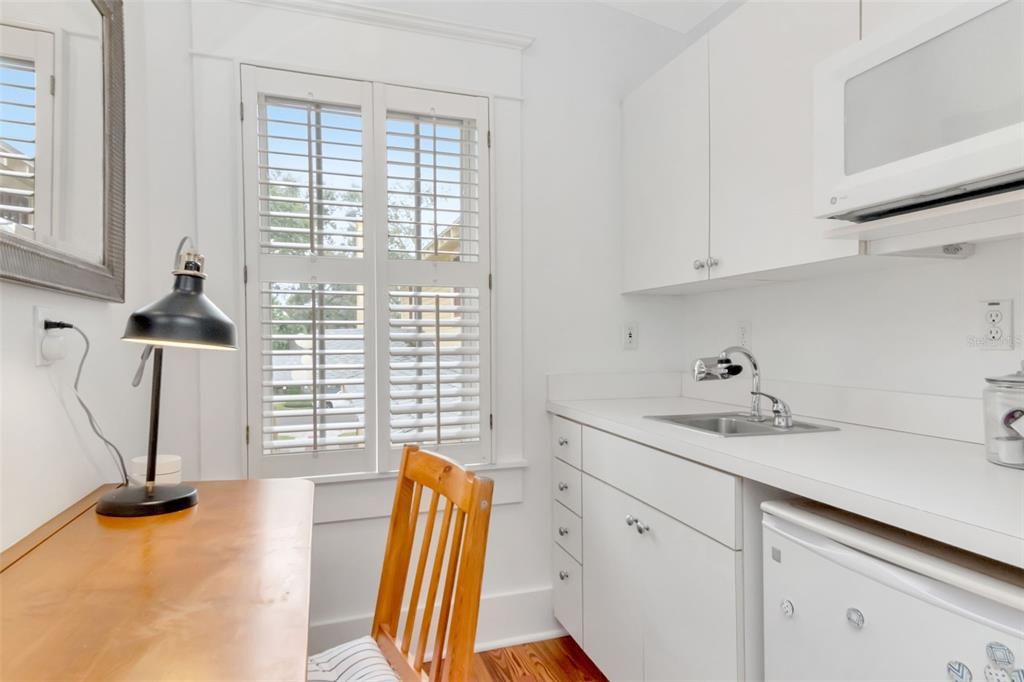 待售: $3,295,000 (4 贝兹, 4 浴室, 3117 平方英尺)