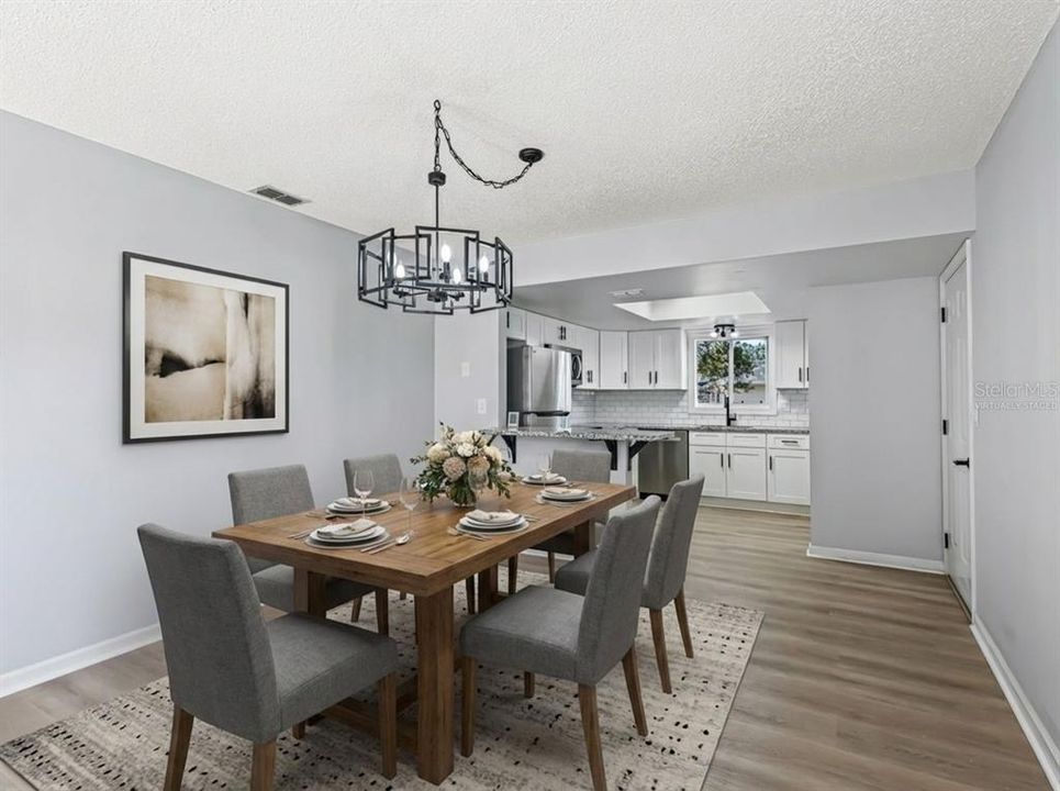 待售: $255,000 (3 贝兹, 2 浴室, 1526 平方英尺)