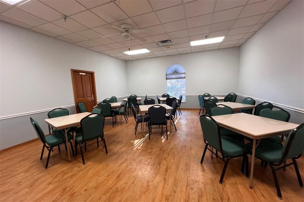 待售: $255,000 (3 贝兹, 2 浴室, 1526 平方英尺)