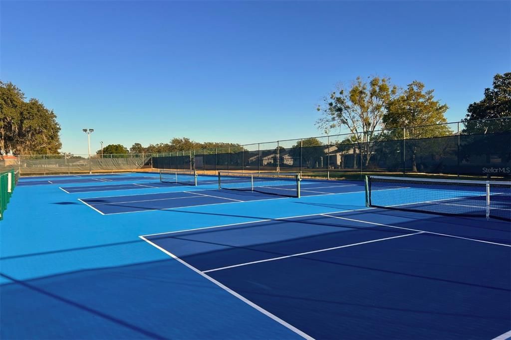 待售: $255,000 (3 贝兹, 2 浴室, 1526 平方英尺)