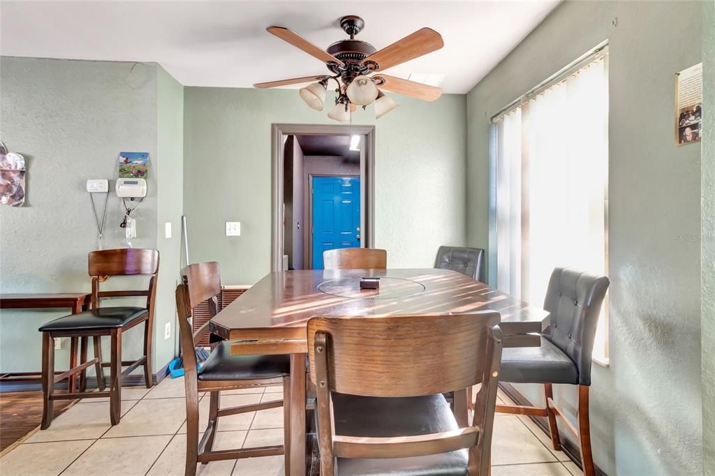 For Sale: $135,000 (3 beds, 2 baths, 1092 Square Feet)