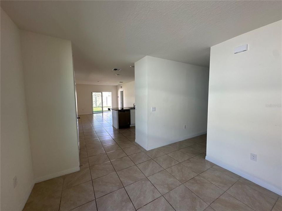 For Sale: $339,500 (3 beds, 2 baths, 1501 Square Feet)