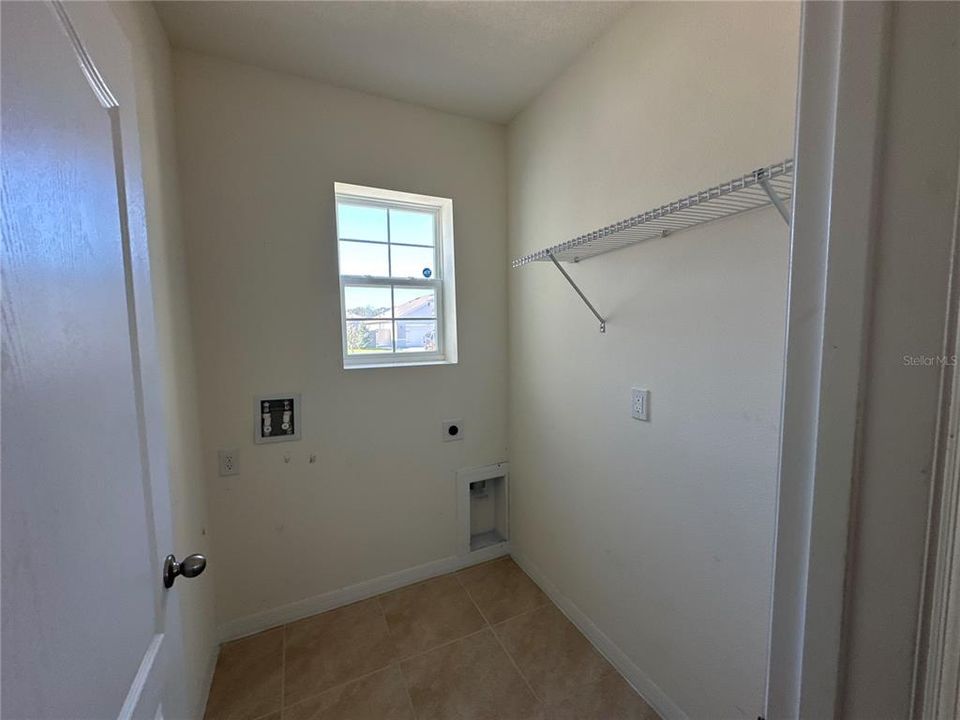 For Sale: $339,500 (3 beds, 2 baths, 1501 Square Feet)