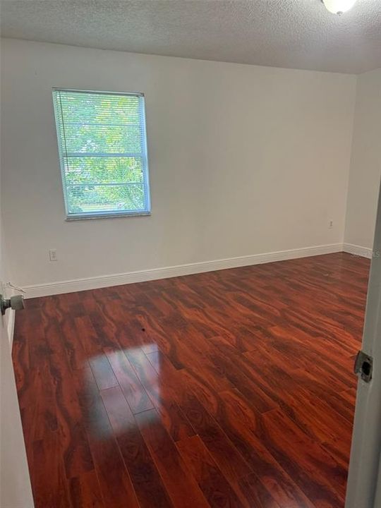 出租: $1,550 (2 贝兹, 2 浴室, 1154 平方英尺)