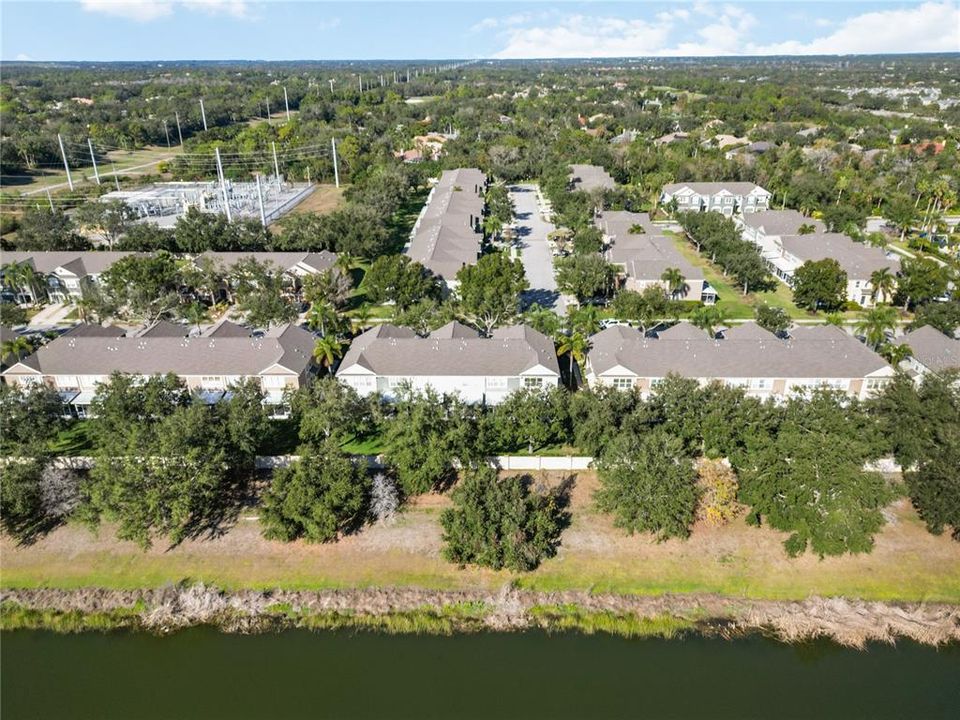 На продажу: $289,900 (3 спален, 2 ванн, 1596 Квадратных фут)