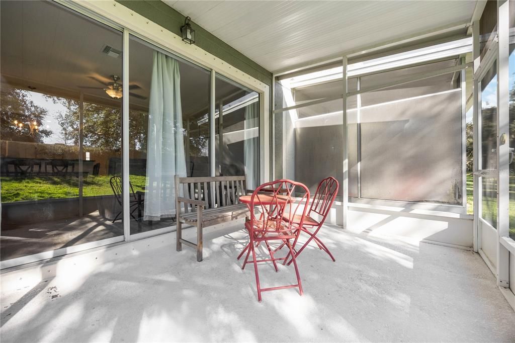 На продажу: $289,900 (3 спален, 2 ванн, 1596 Квадратных фут)