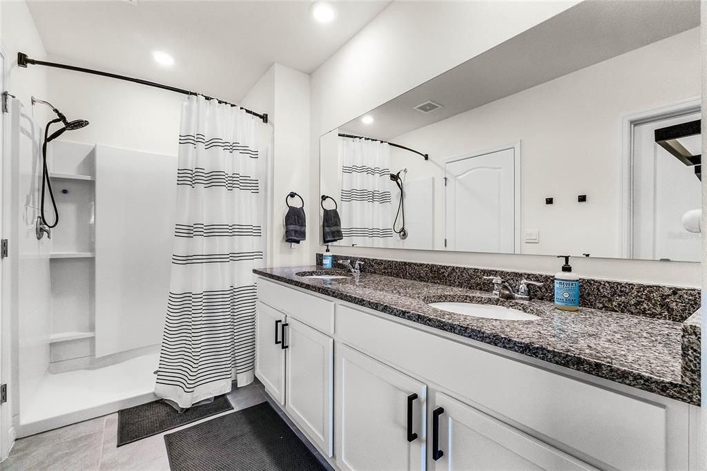 For Sale: $385,500 (3 beds, 2 baths, 1608 Square Feet)