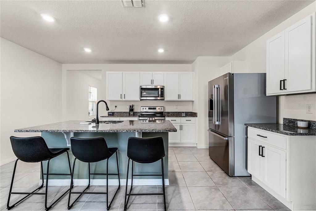 For Sale: $385,500 (3 beds, 2 baths, 1608 Square Feet)