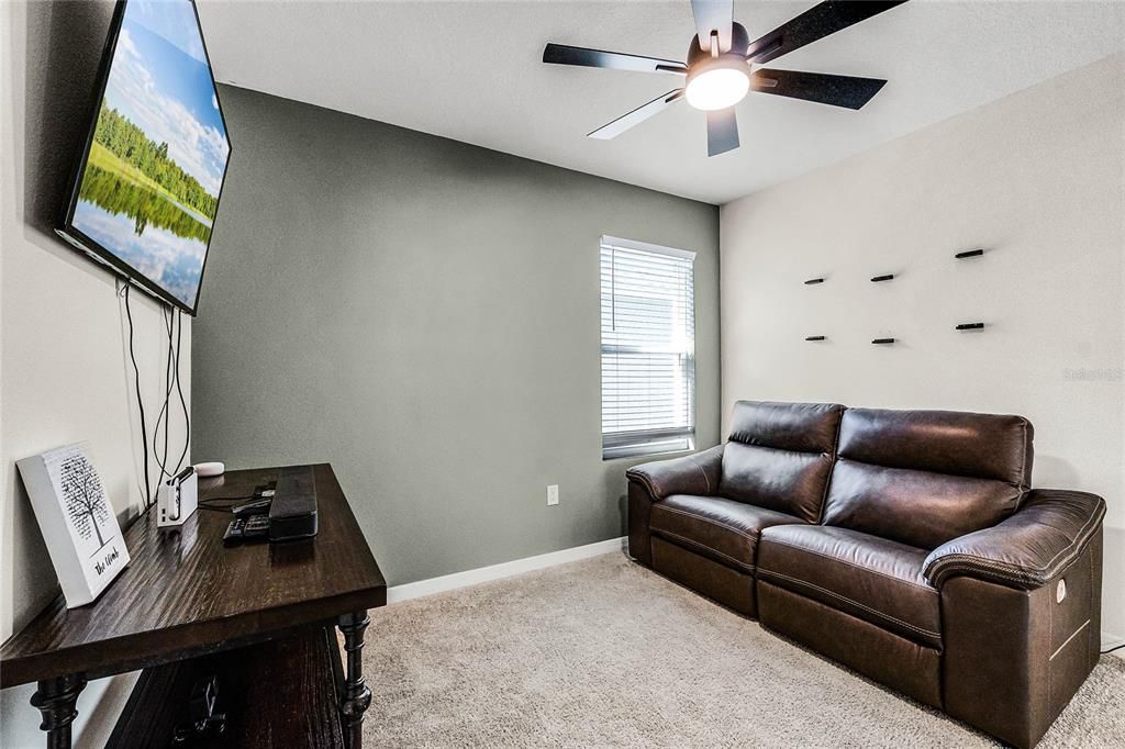 For Sale: $385,500 (3 beds, 2 baths, 1608 Square Feet)