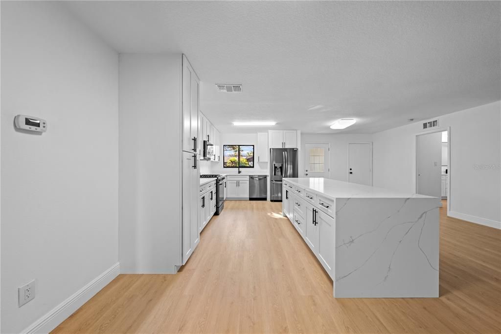 En Renta: $2,850 (3 camas, 2 baños, 1873 Pies cuadrados)