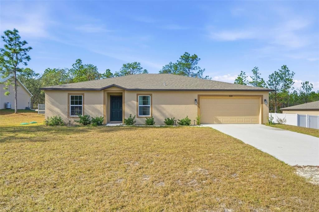 For Sale: $374,900 (4 beds, 2 baths, 2059 Square Feet)