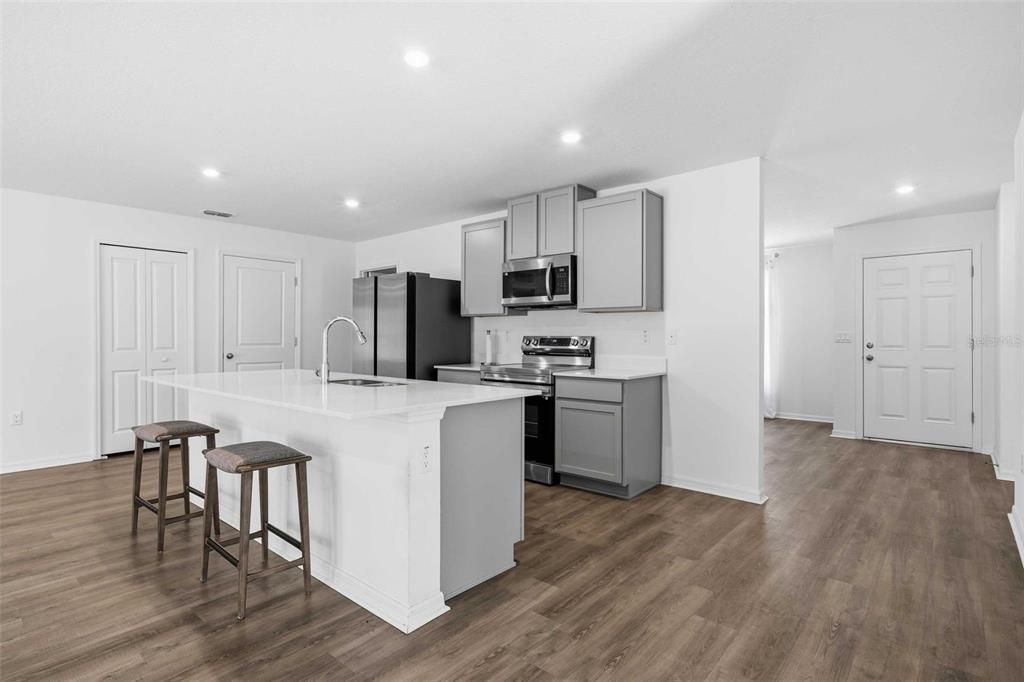 For Sale: $374,900 (4 beds, 2 baths, 2059 Square Feet)