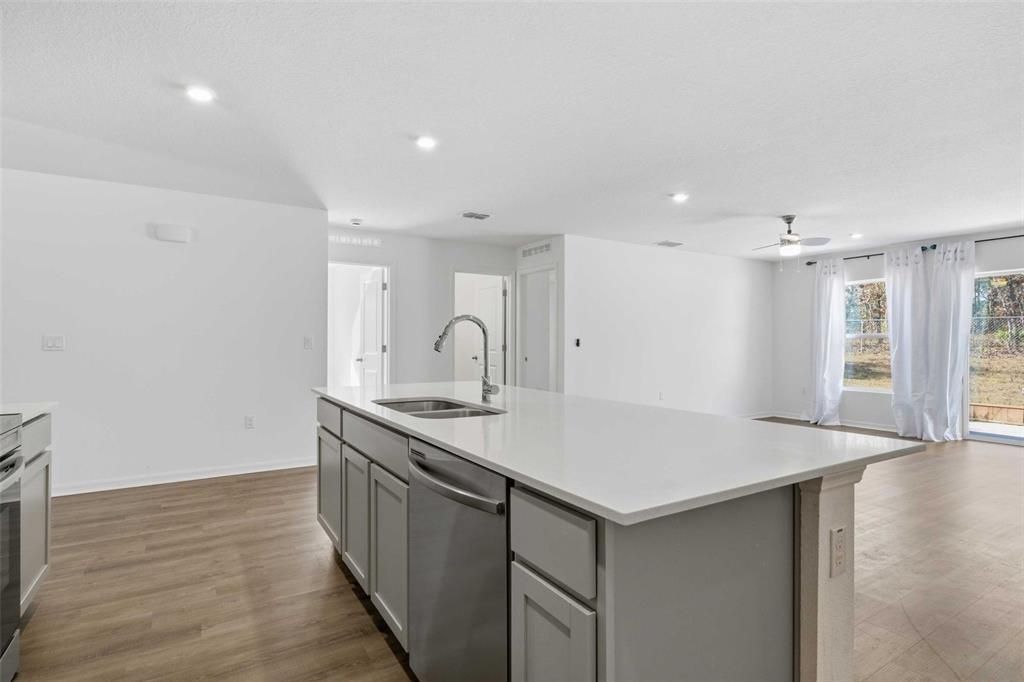 For Sale: $374,900 (4 beds, 2 baths, 2059 Square Feet)