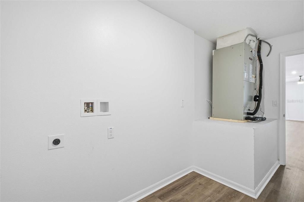 For Sale: $374,900 (4 beds, 2 baths, 2059 Square Feet)