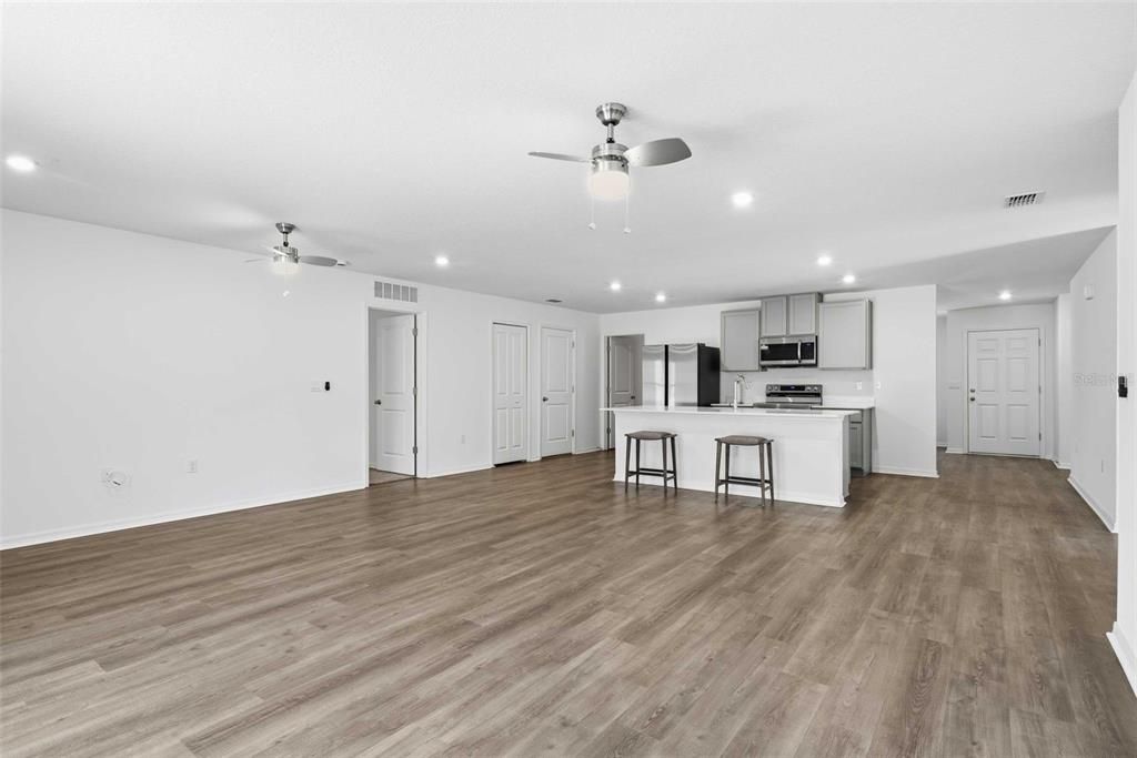 For Sale: $374,900 (4 beds, 2 baths, 2059 Square Feet)