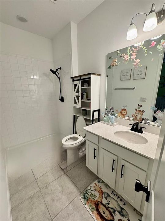 En Renta: $2,800 (4 camas, 3 baños, 2132 Pies cuadrados)