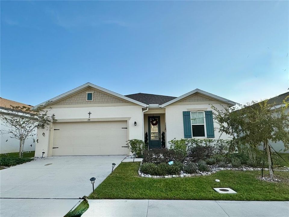 En Renta: $2,800 (4 camas, 3 baños, 2132 Pies cuadrados)