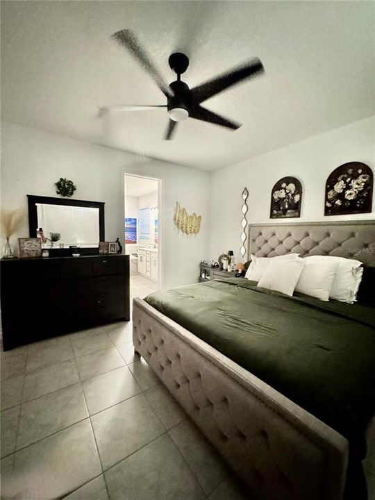 En Renta: $2,800 (4 camas, 3 baños, 2132 Pies cuadrados)