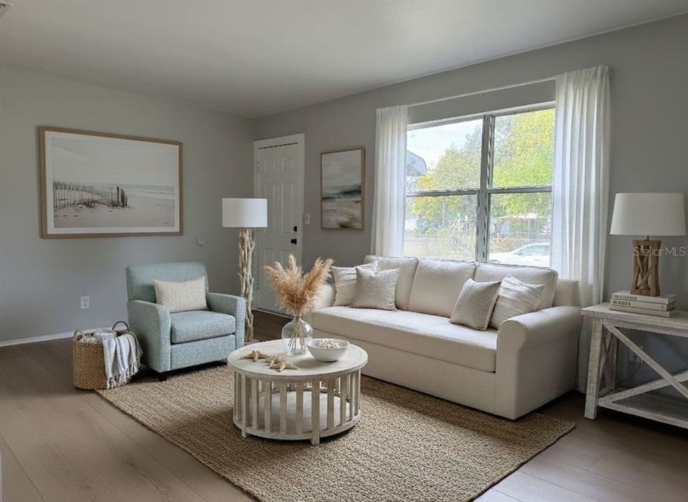 На продажу: $260,000 (4 спален, 1 ванн, 1060 Квадратных фут)